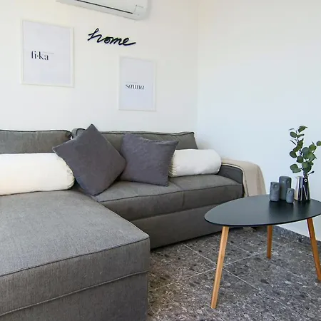 Phaedrus Living Seaview Lighthouse 52 * פאפוס