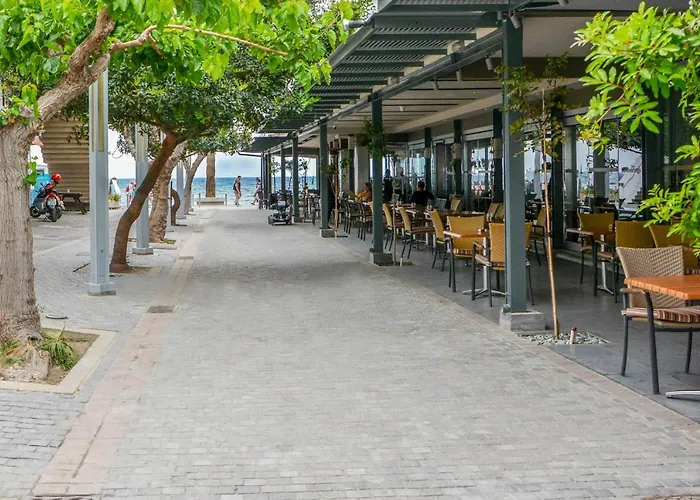 Phaedrus Living Seaview Lighthouse 52 パ フォス