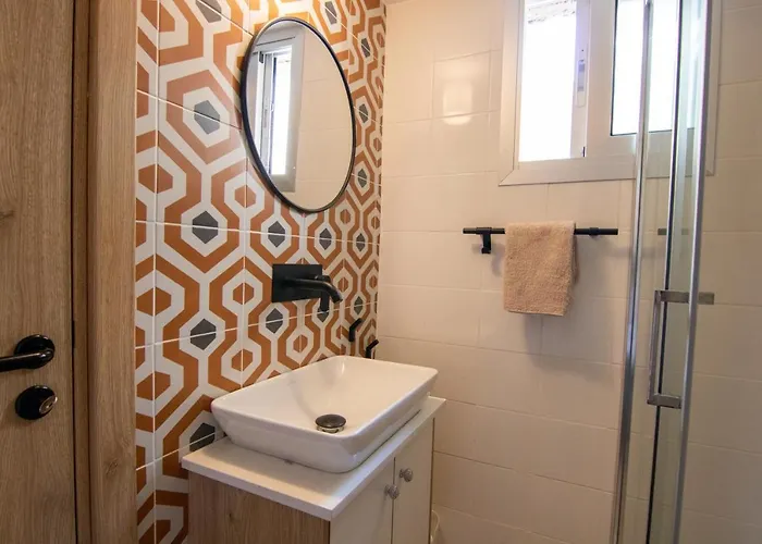 Phaedrus Living Seaview Lighthouse 52