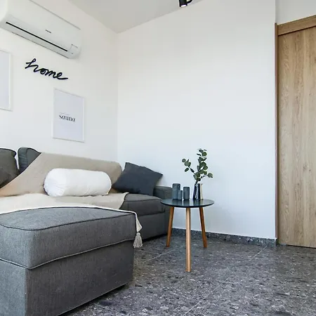 Phaedrus Living Seaview Lighthouse 52