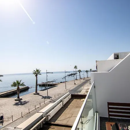 Phaedrus Living Seaview Lighthouse 52 Apartment *