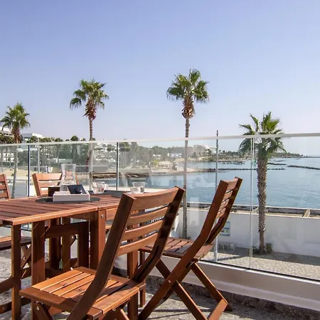 Phaedrus Living Seaview Lighthouse 52 Apartment *