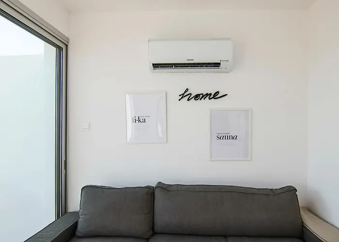 Phaedrus Living Seaview Lighthouse 52 Appartement Paphos